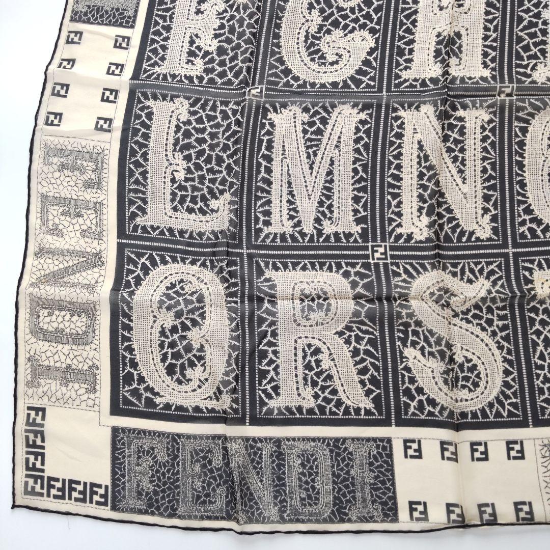 希少 フェンディ ロゴ アルファベットモチーフ ズッカ柄 シルクシフォンスカーフ