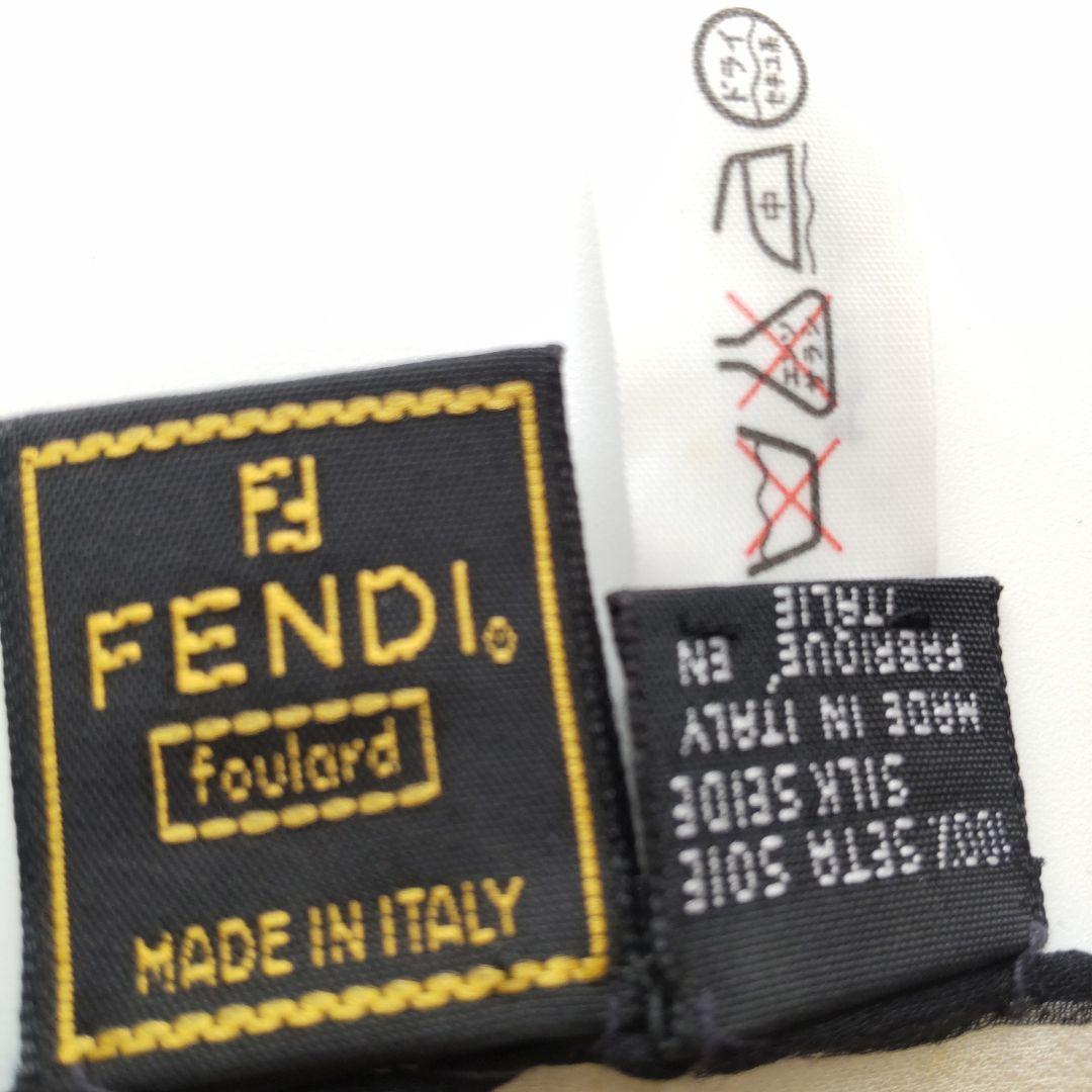 希少 フェンディ ロゴ アルファベットモチーフ ズッカ柄 シルクシフォンスカーフ