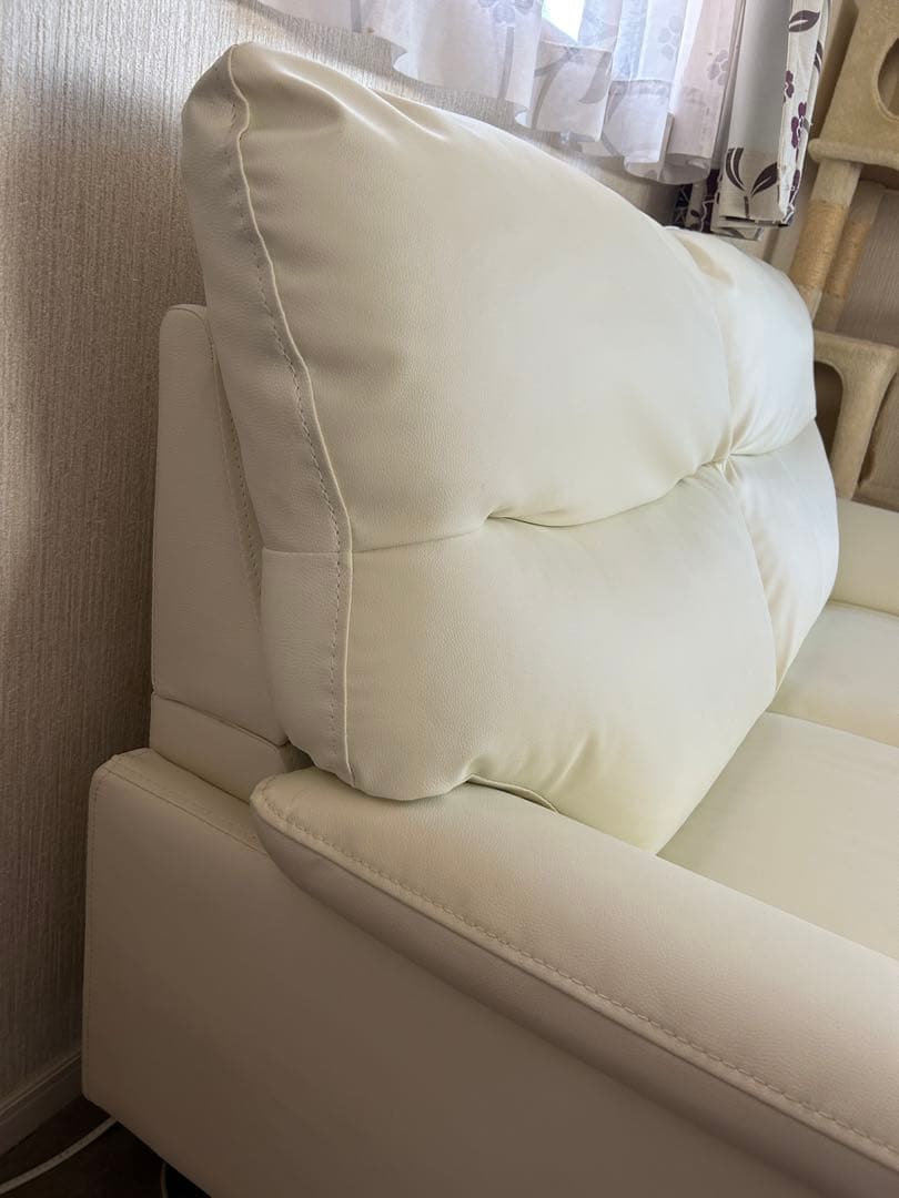 ニトリ　Nシールド　2人用ソファ　アイボリー　合皮