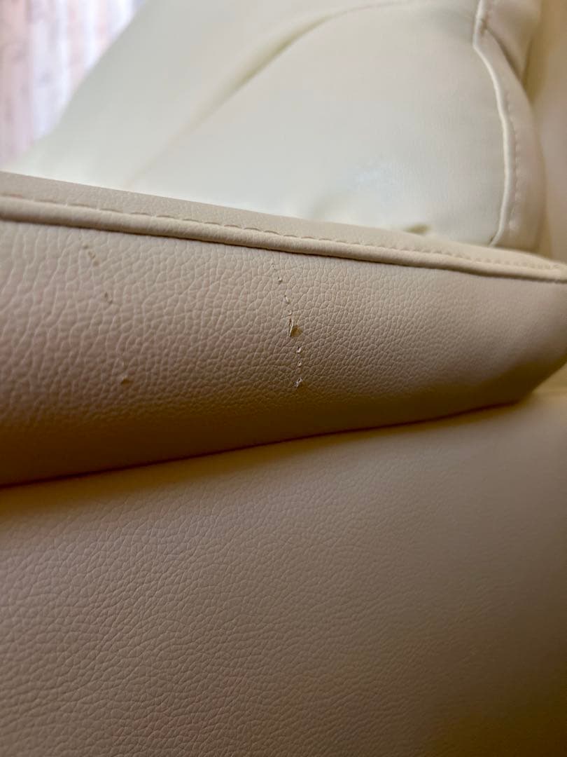 ニトリ　Nシールド　2人用ソファ　アイボリー　合皮