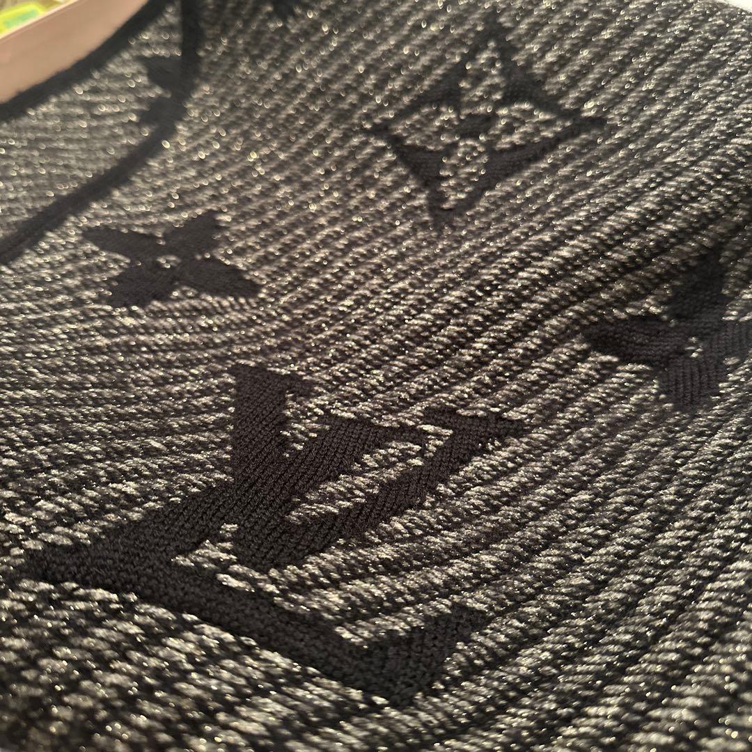 y*様 ルイヴィトン　マフラー　未使用新品　箱あり