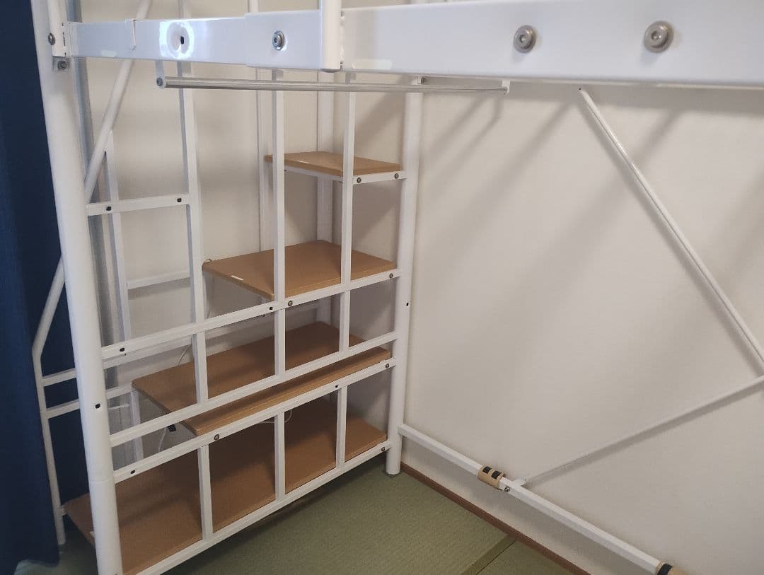ホワイト パイプロフトベッド 収納棚付き