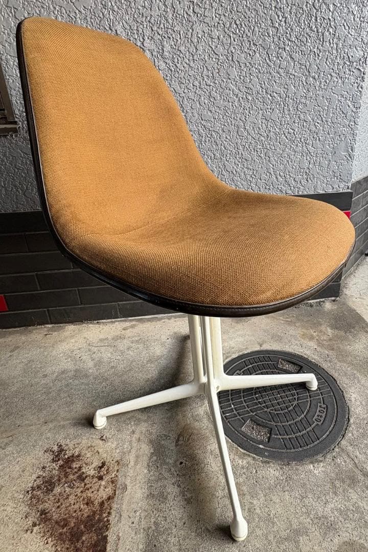 ハーマンミラー イームズ シェルチェア ラフォンダ ベース ラフォンダチェア