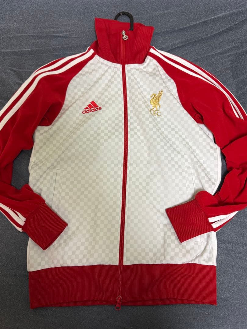激レア リヴァプールFCトラックジャケット ロゴ刺繍 ジャージ
