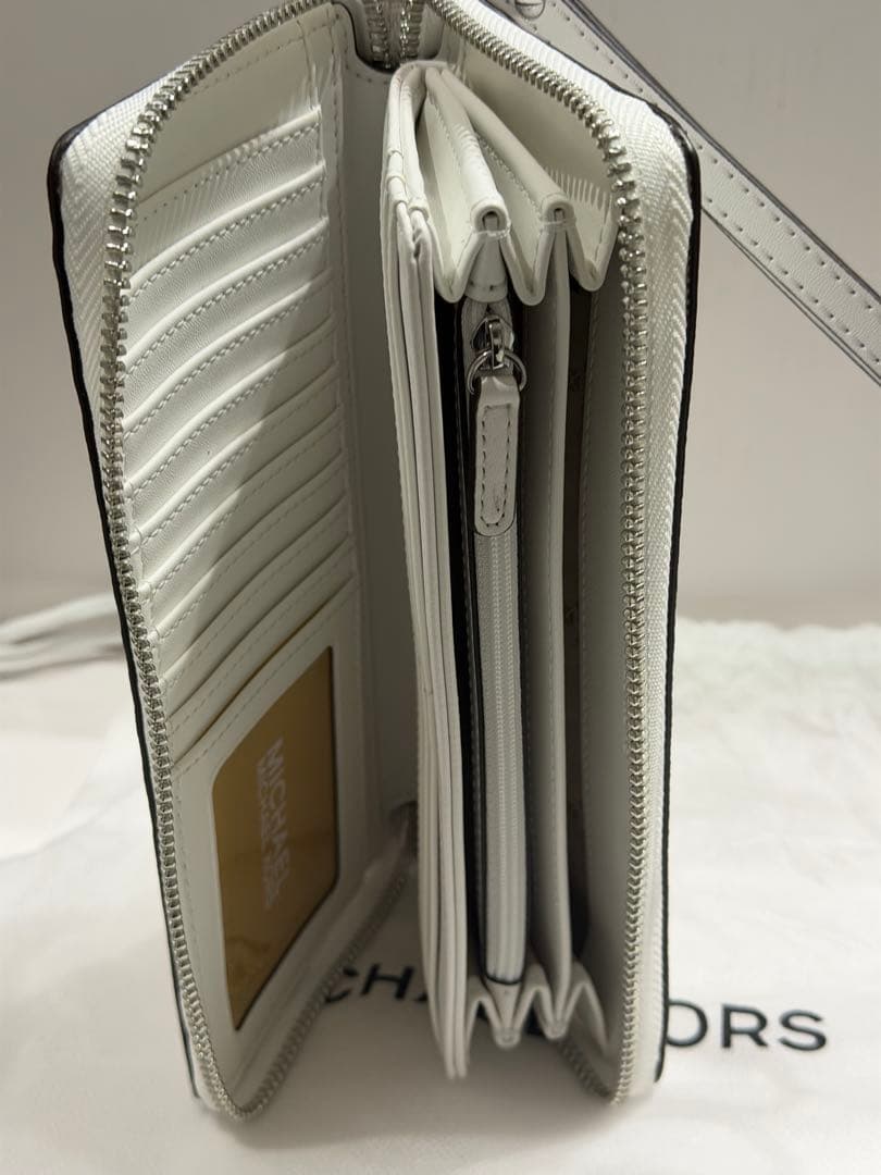 MICHAEL KORS ロゴ入り長財布 ホワイトシグネチャー
