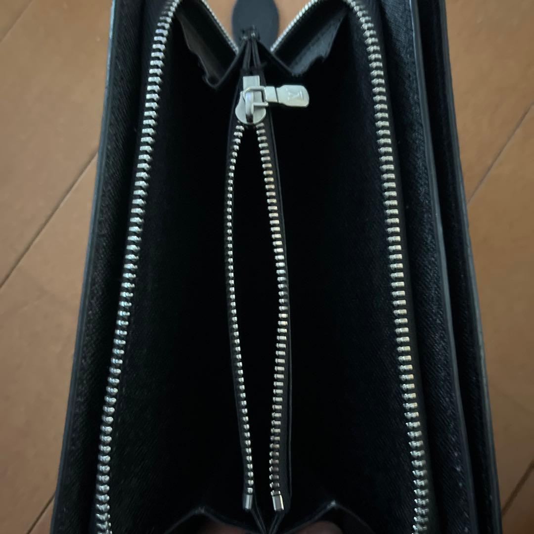 ア*ー様 ルイ・ヴィトン長財布