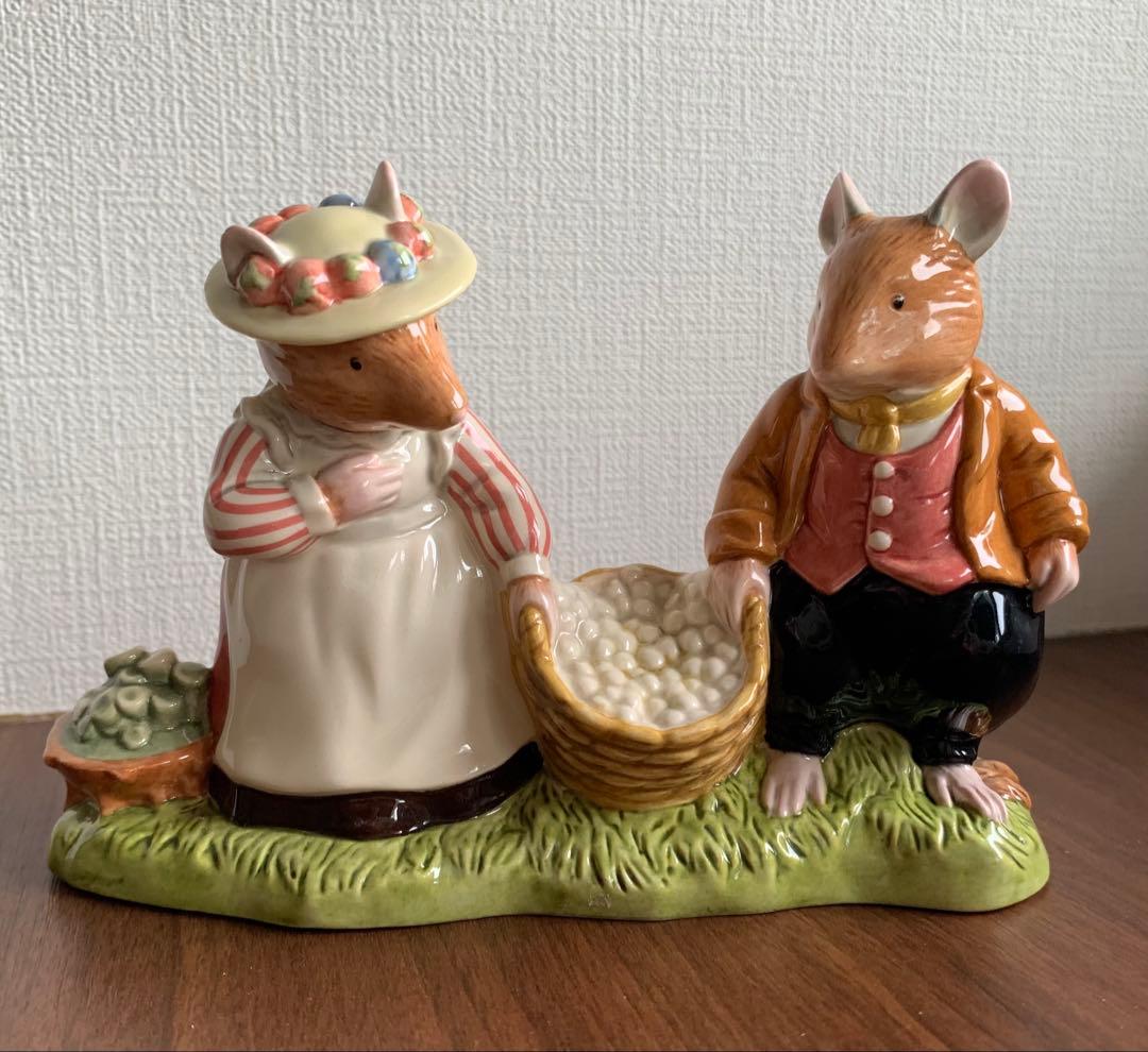 ブランブリーヘッジ きのこ取りへ出発 フィギュリン 置物