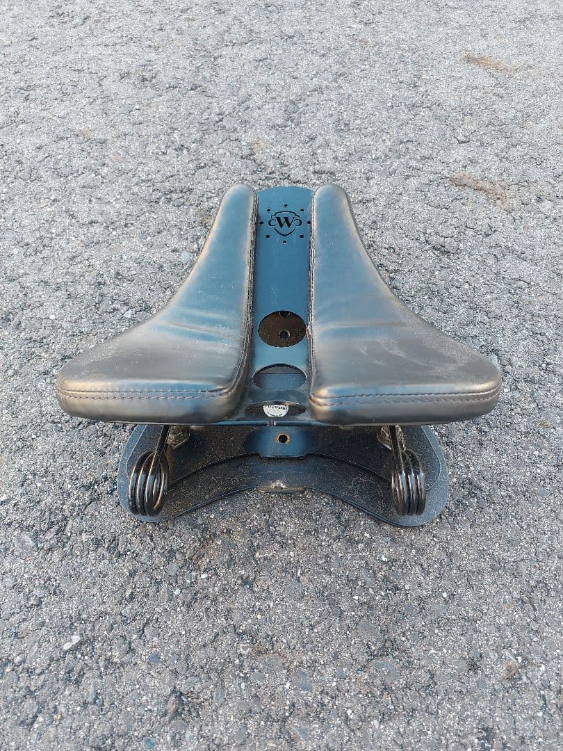 バ*チ様 オールドスクール　シート　ハーレー48用