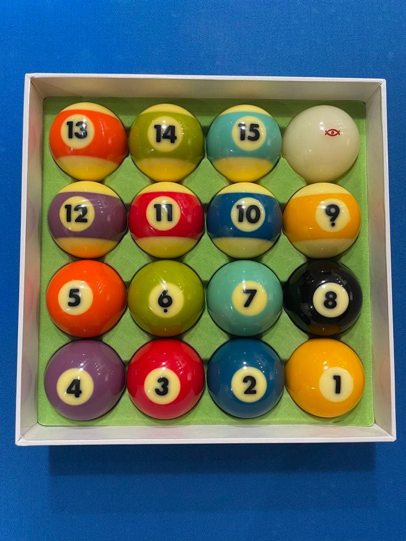 ビリヤードサイクロップボール