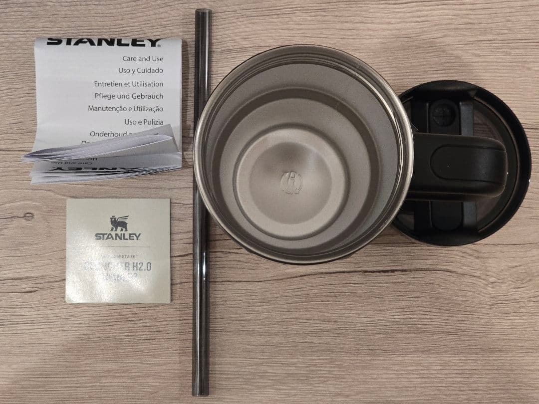 限定　Stanley クエンチャー 591ml ブラックダマスク　ハロウィン