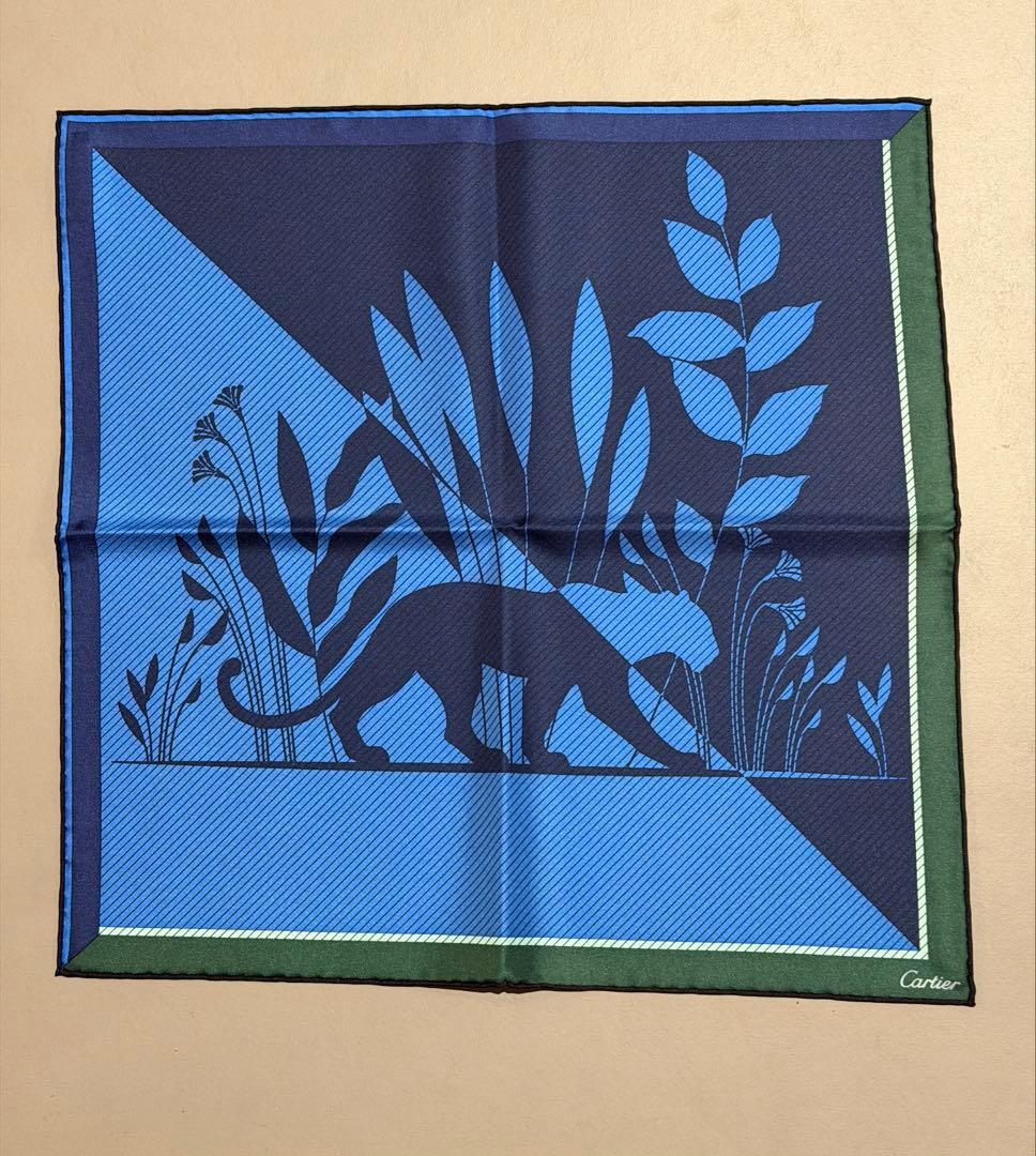［新品未使用］Cartierカルティエ シルクスカーフ （ブルー）