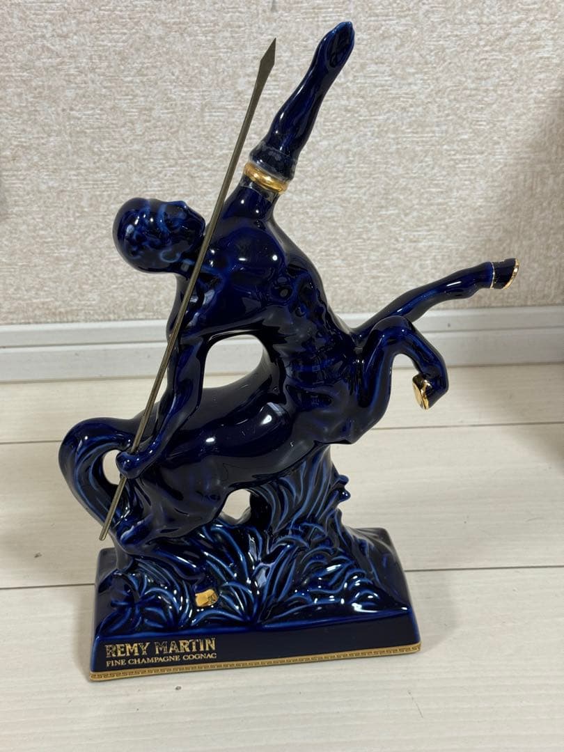 ⭐️レミーマルタン リモージュ ケンタウロス ブランデー 陶器 青⭐️