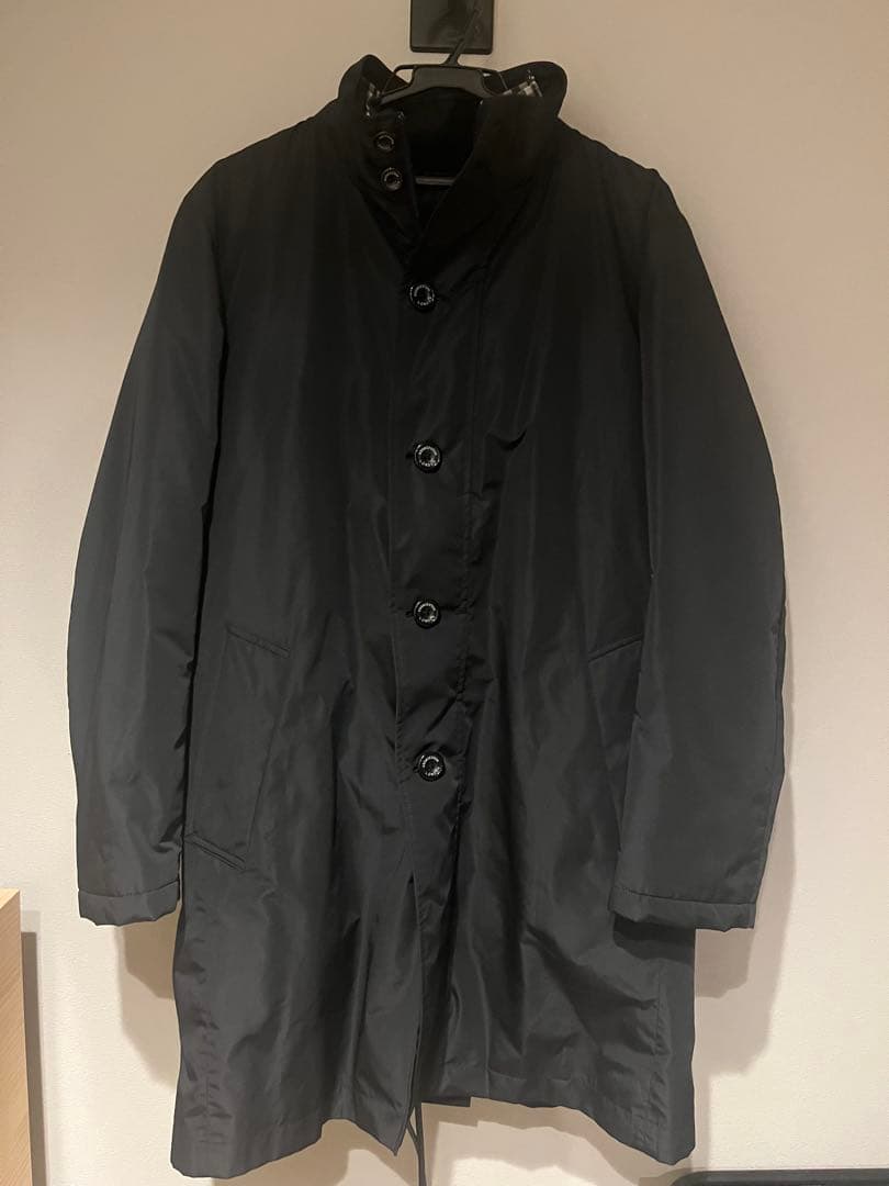 アクアスキュータム　ブラック ステンカラーコート ダウンライナー付き