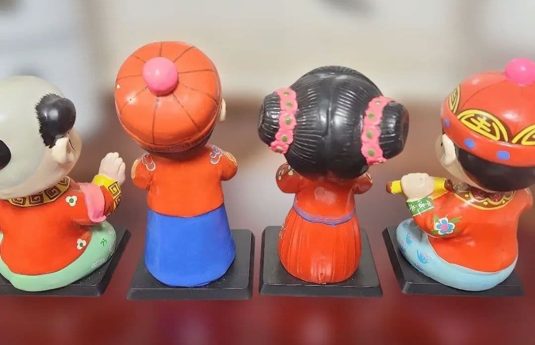 中国風 子供の陶器置物 4点セット