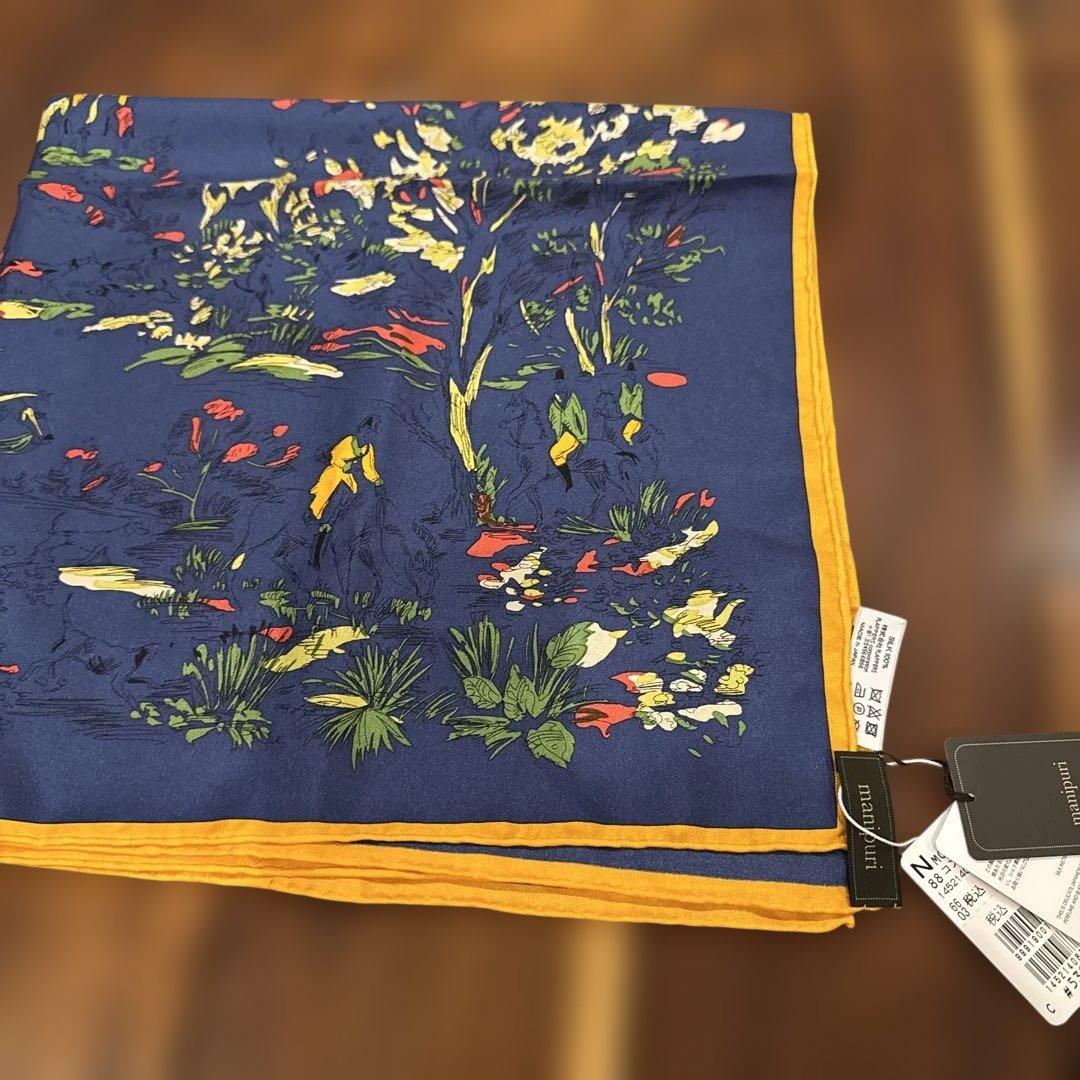 【新品未使用】マニプリ　manipuri シルクスカーフ　65cm