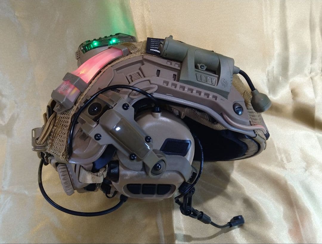 19.20日迄の限定値下げ！即使用可能ヘルメット！EARMOR.M32他装着済