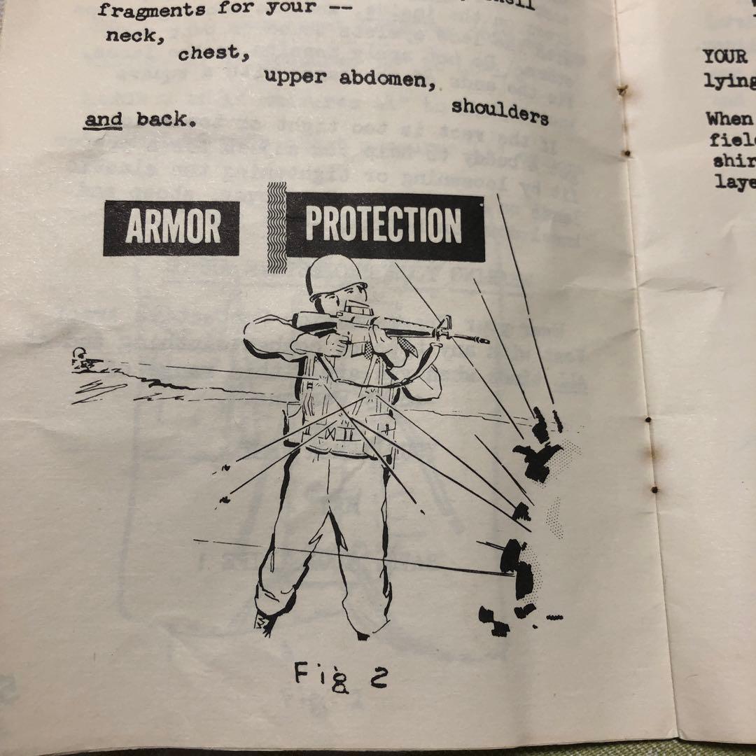 M69ボディアーマー　実物防弾ベスト　珍しい取説付き　美品