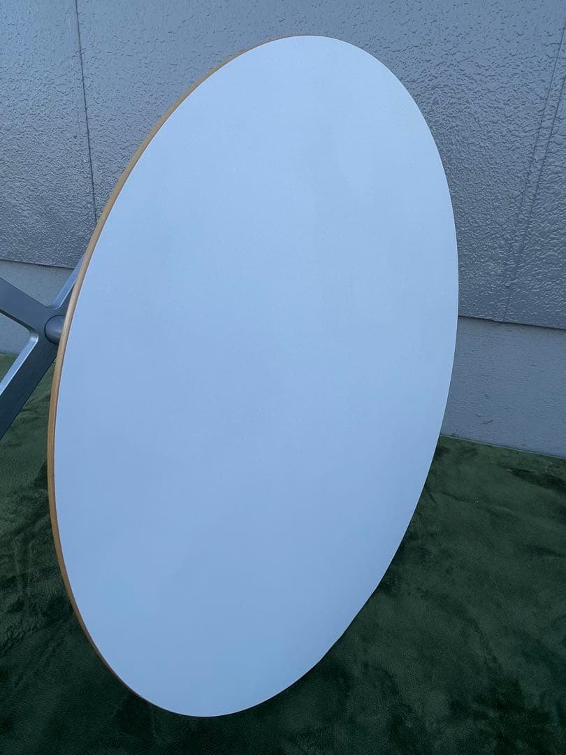 IKEA BILLSTA 丸テーブル