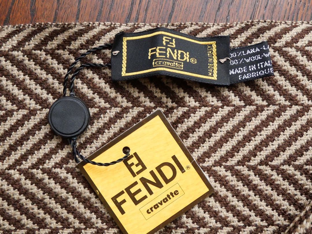 FENDIマフラーストール