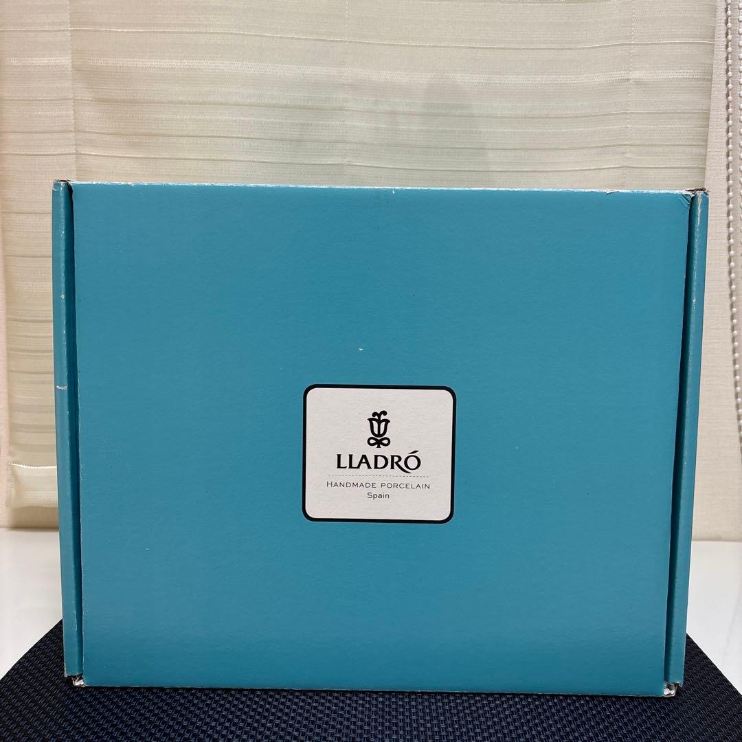 リヤドロ　LLADRO イエスの降誕　クリスマス　現行品　専用箱付