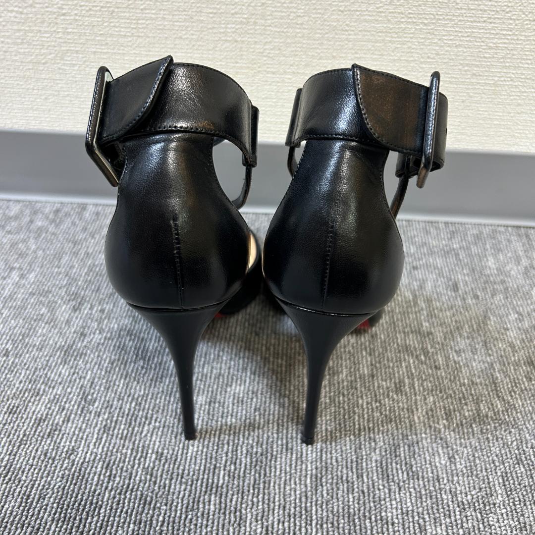 Christian Louboutin クリスチャンルブタン　ブラックハイヒール