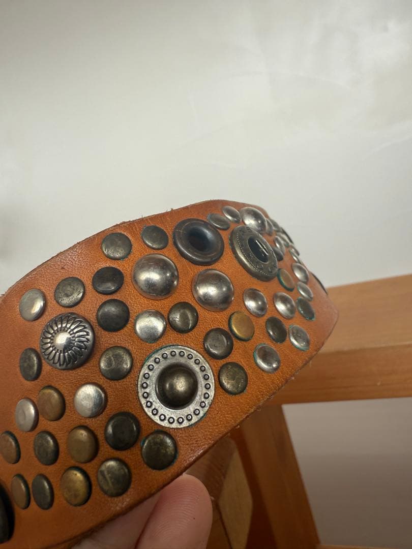 【激レア】最初期　レッドリーチュエ　レザー スタッズ　2本セット売り