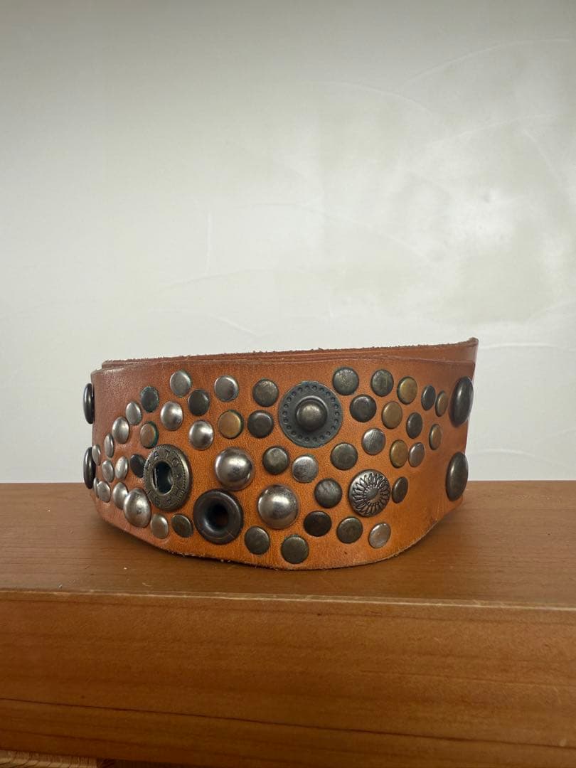 【激レア】最初期　レッドリーチュエ　レザー スタッズ　2本セット売り