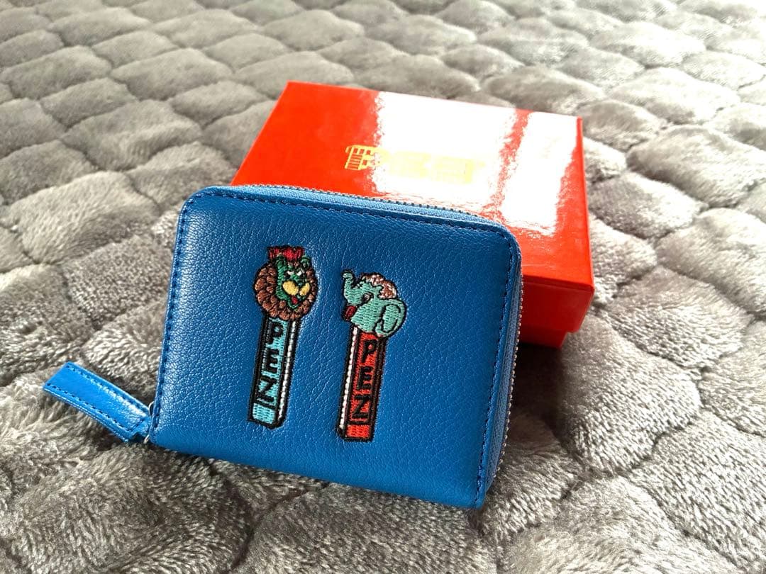 PEZキャラクター刺繍 二つ折り財布