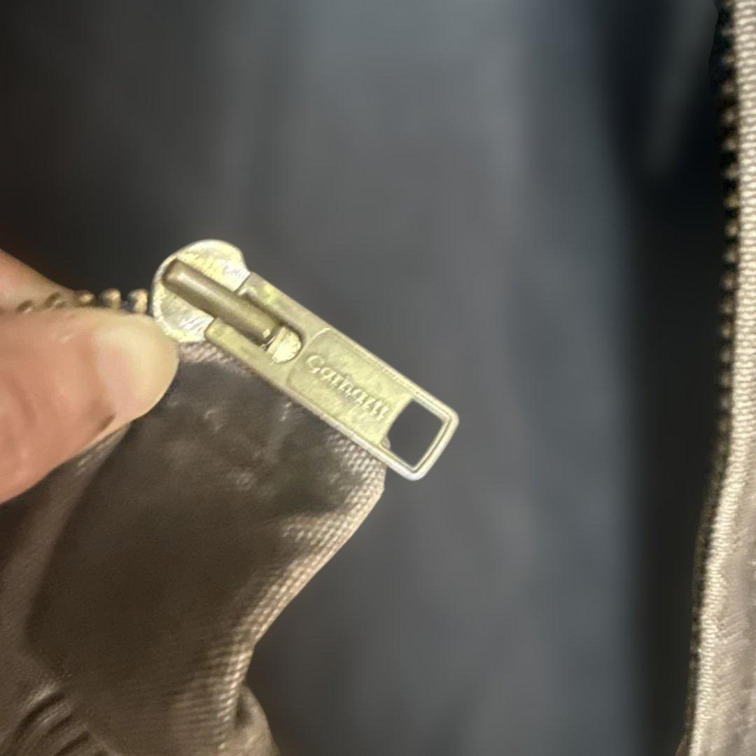 Carhartt ブラウン フード付きジャケット