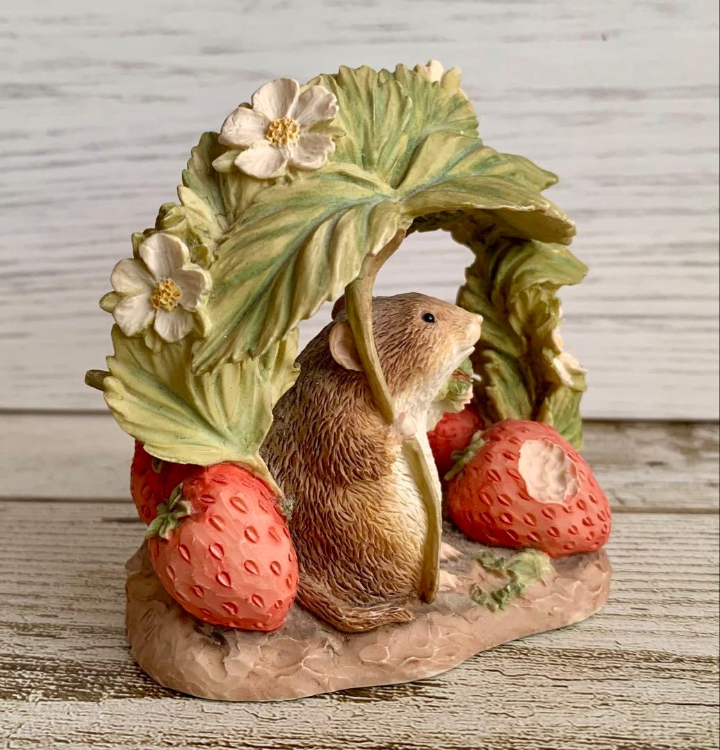 チミーウィリー いちご ピーターラビット 置物 フィギュリン