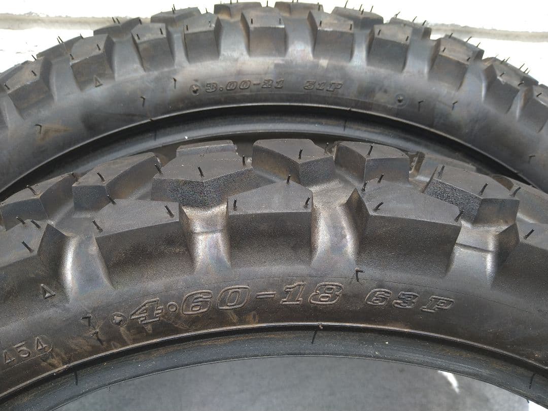 DUNLOP D605　3.00-21 4.60-18 2本セット　オフロード