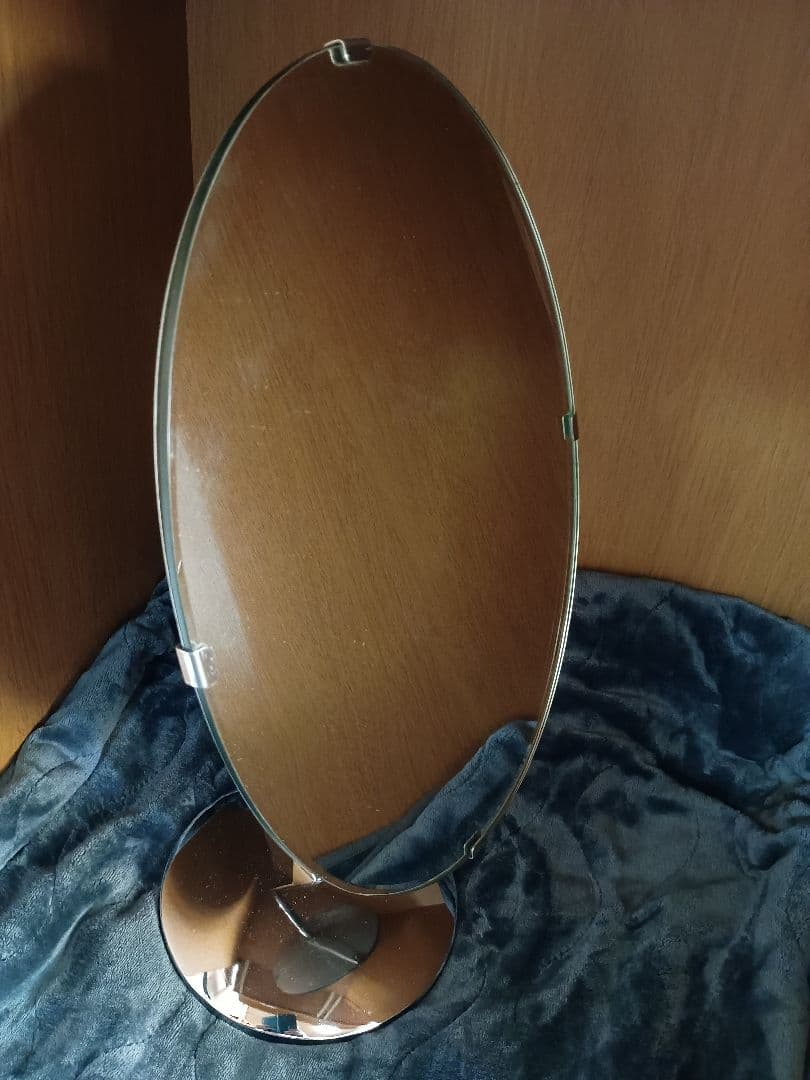 IKミラースタンド　店舗什器　化粧鏡　化粧品店