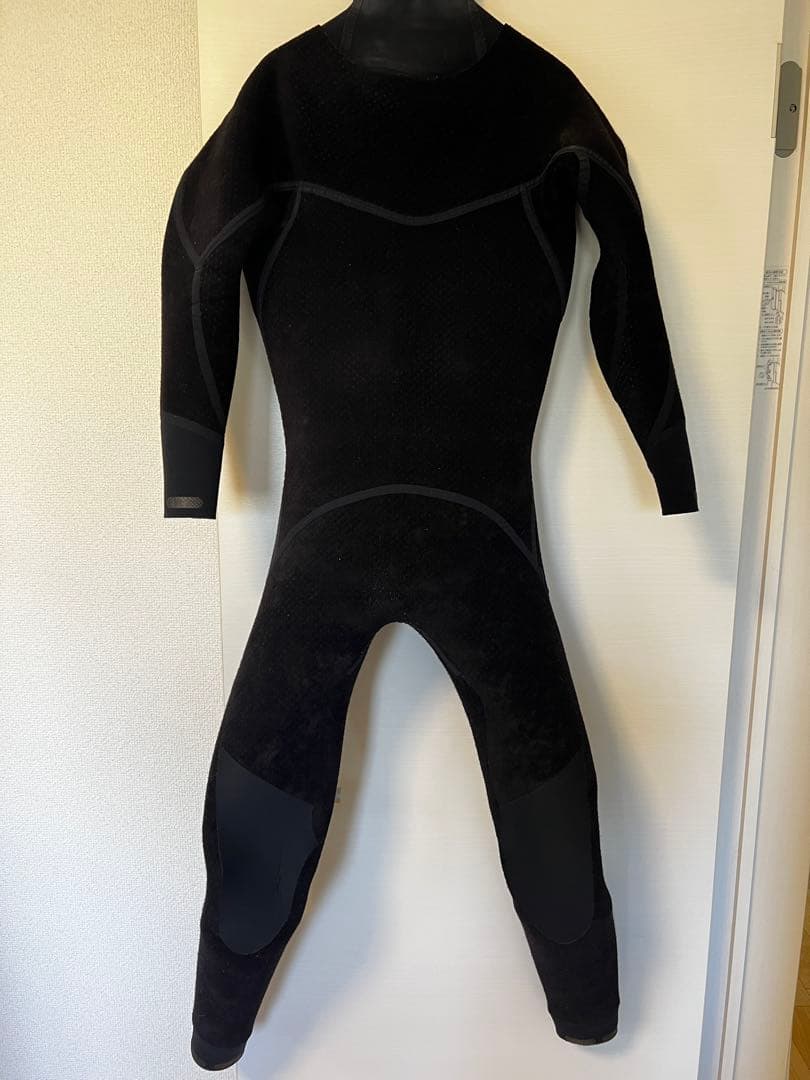 H*O様 4DIMENSIONS ウェットスーツ5㎜3㎜