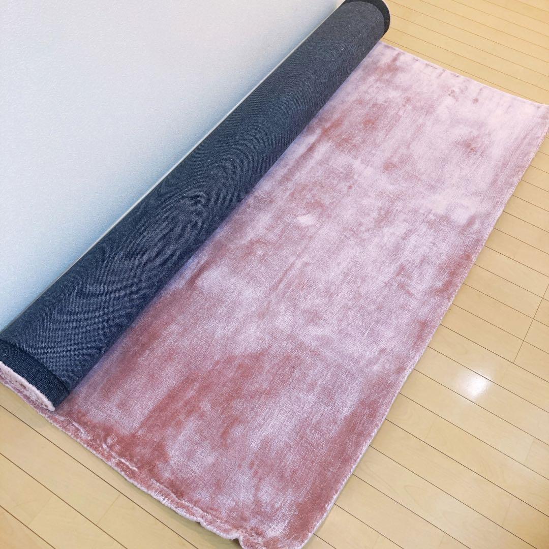 匿名発送・送料込み　定価10万！　高級家具　KARE ラグ　カーペット