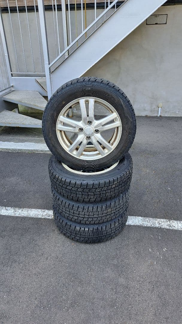 15インチ スタッドレスタイヤ 5本スポークホイール①