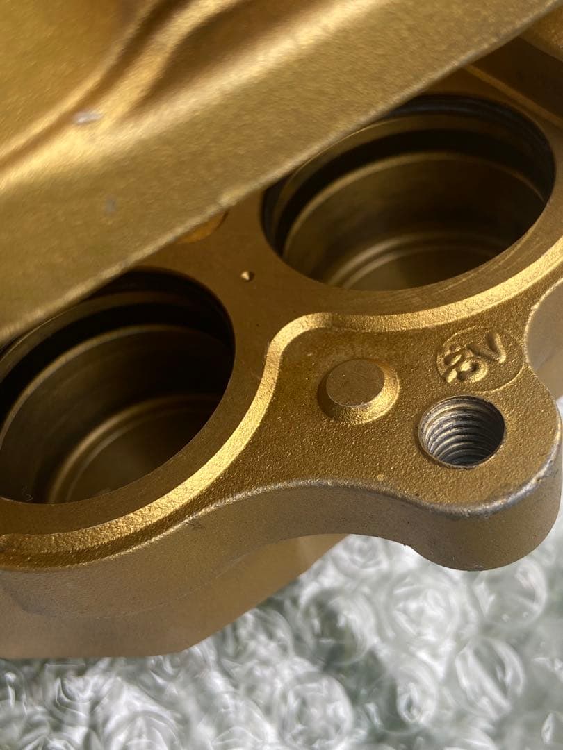 HONDA CB400SF NC39 NISSIN純正フロントブレーキキャリパー