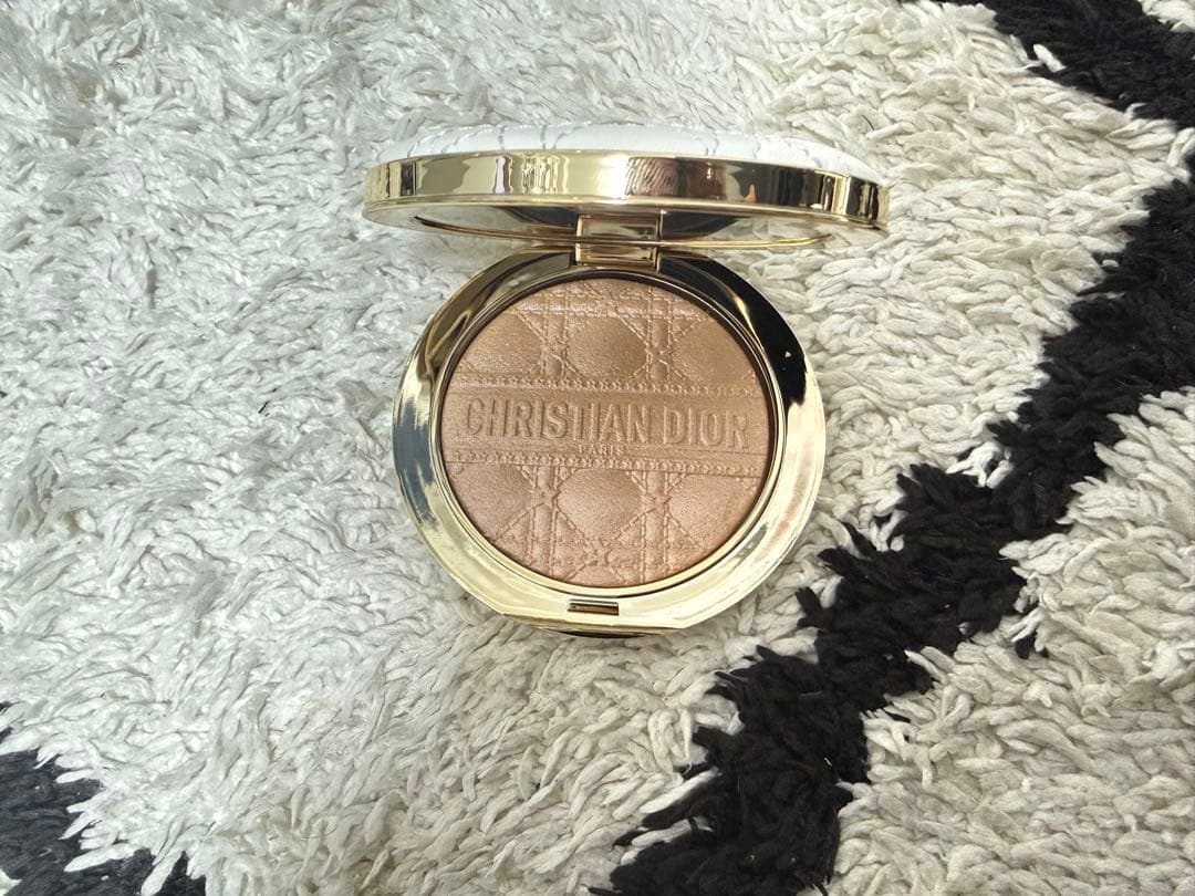 Dior グロウルミナイザー ディオールスター ホリデー限定