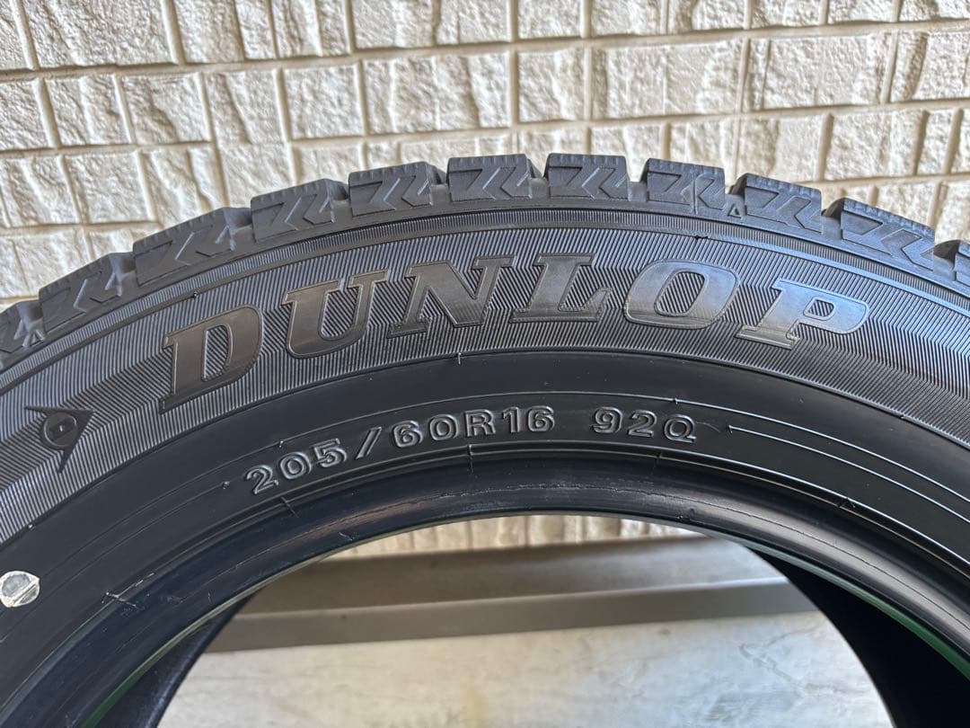 ①【グリコ‼️】205/60R16 ダンロップウィンターマックス02
