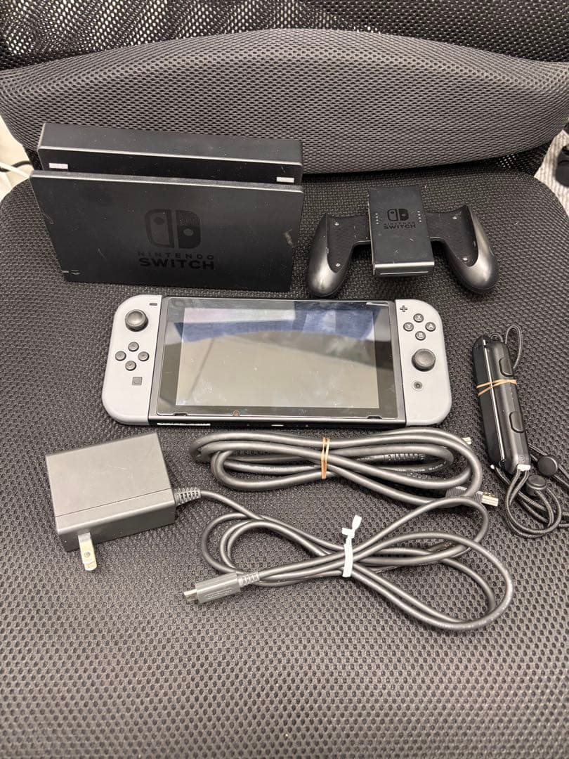 き*い様 【美品】Switch バッテリー強化版