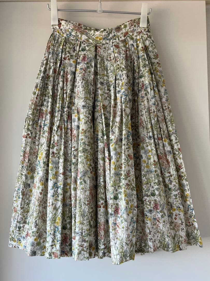 YAECAリバティプリント　ギャザーキュロットパンツ