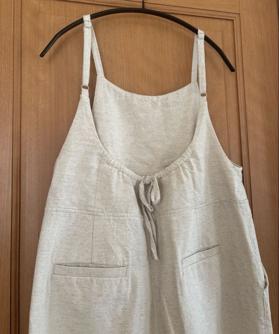 アーバンリサーチドアーズ コットンリネンBACKギャザーサロペット