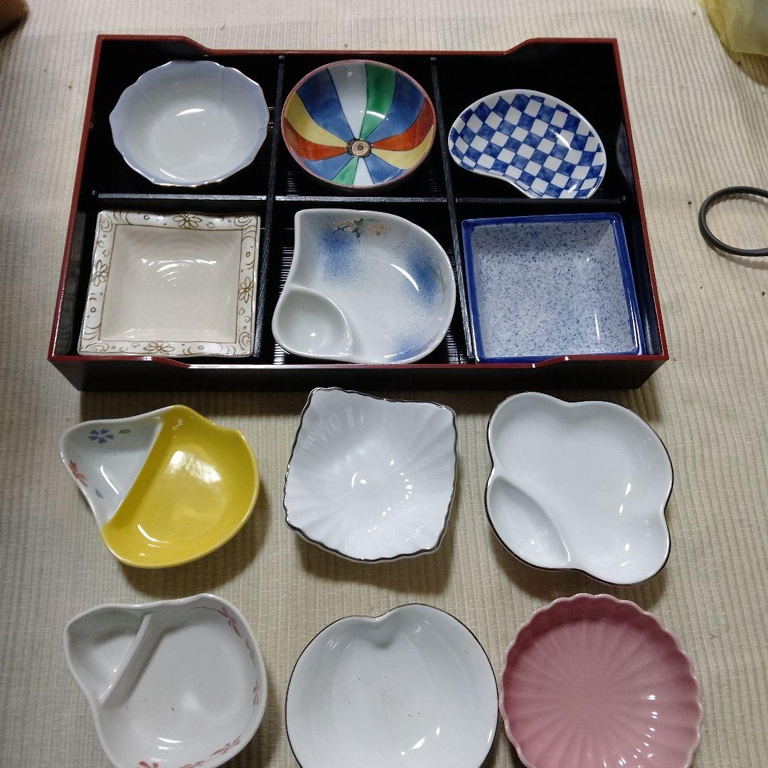 多様なデザインの小皿セット 12個、松花堂弁当箱付き、送料込み、おすすめ
