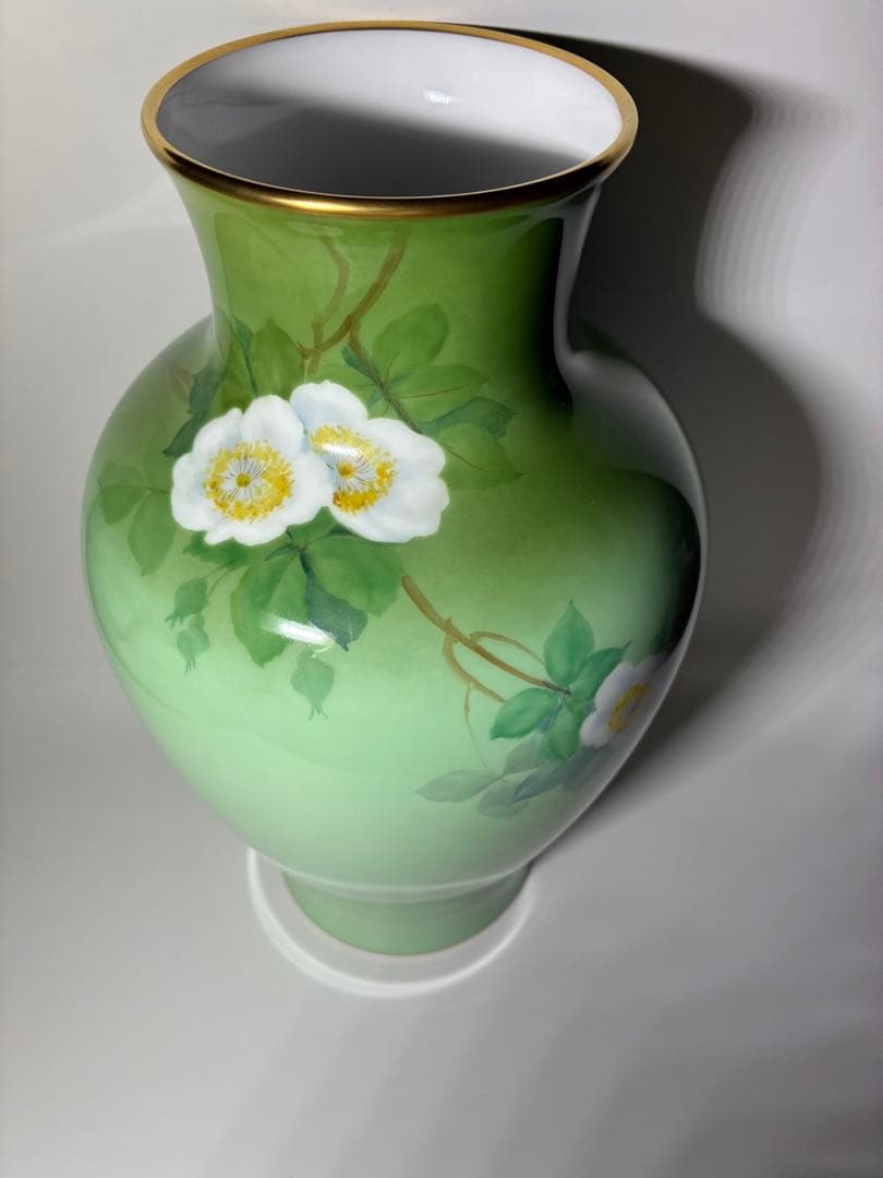 大倉陶園　花瓶 グリーン花柄