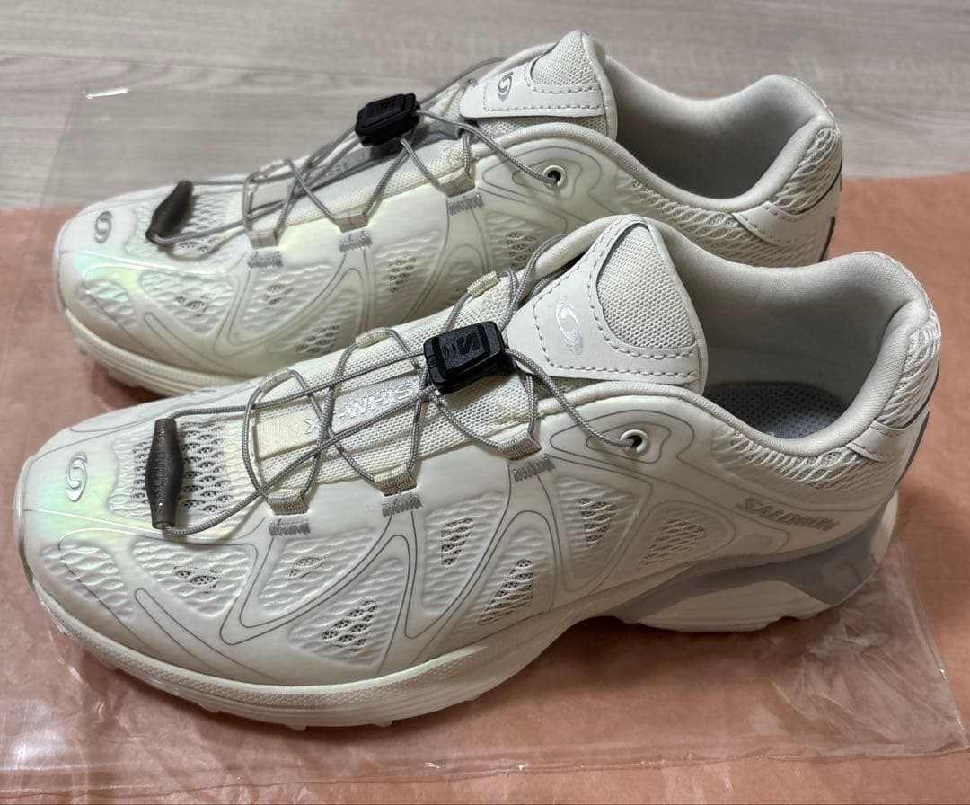 SALOMON XT-WHISPER VOID 24.0 ホワイト スニーカー