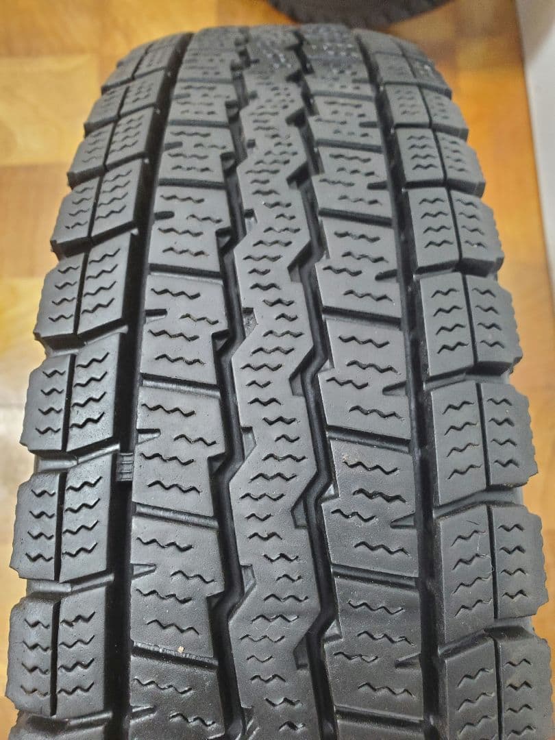 145/80R12 80/78N LT 23年式 ダンロップ SV01