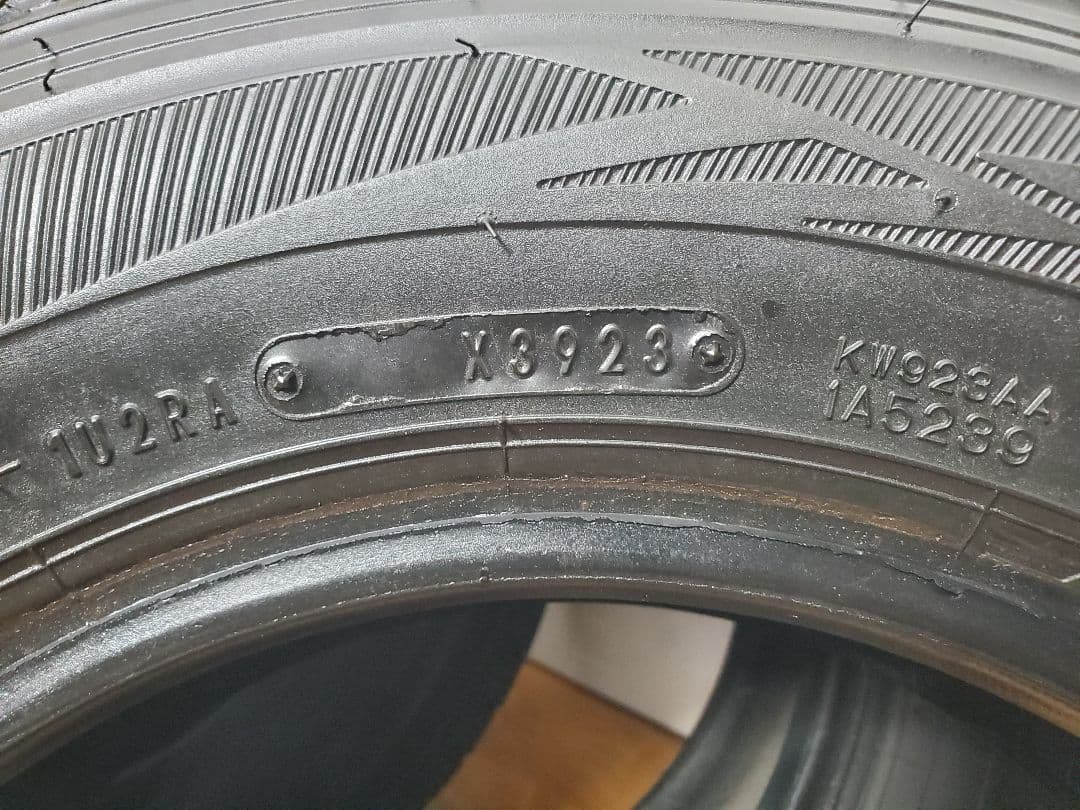 145/80R12 80/78N LT 23年式 ダンロップ SV01