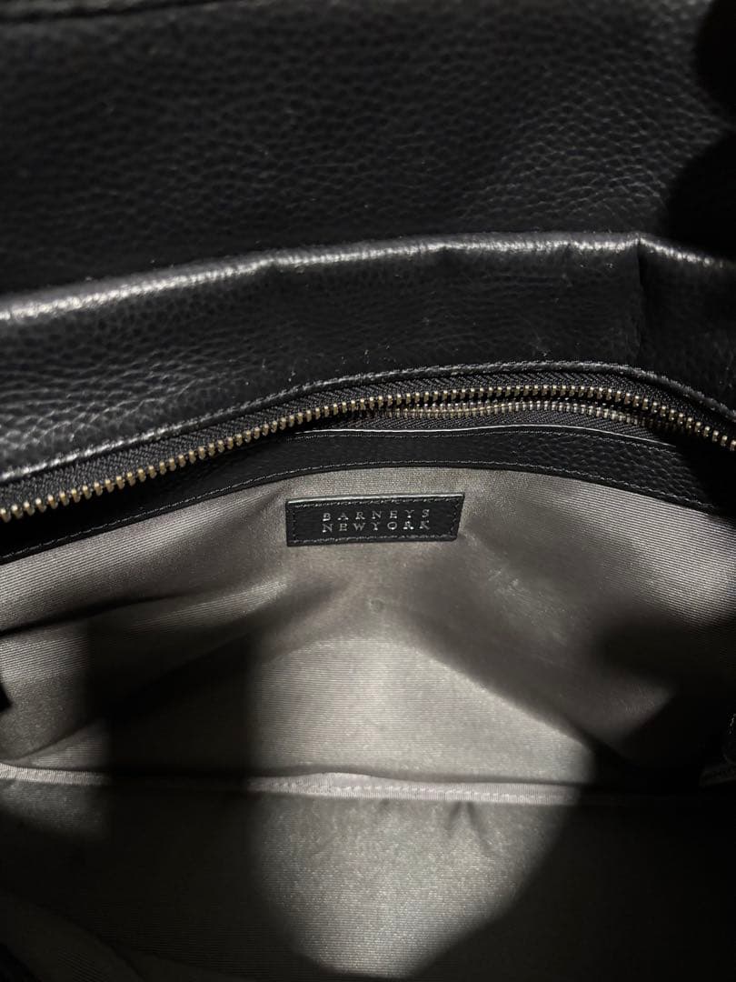 バーニーズニューヨーク ブラックレザートートバッグ