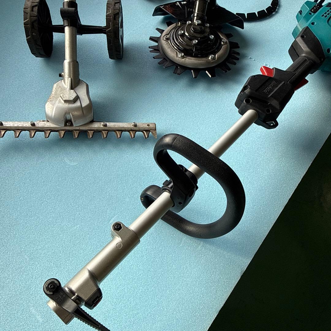 マキタ 40Vmax対応 充電式スプリットモータ アタッチメント付MUX01G