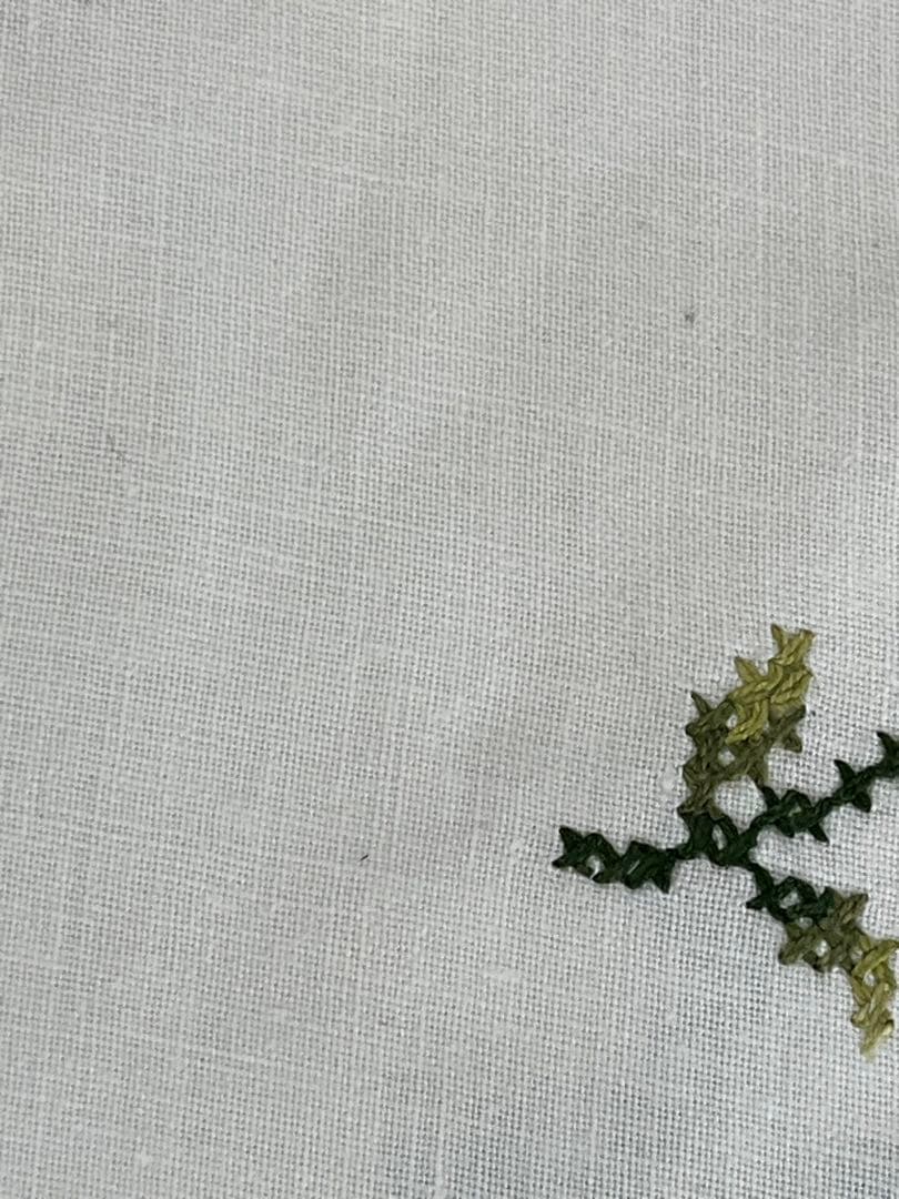 アンティーク　クロス　センターテーブル　手刺繍