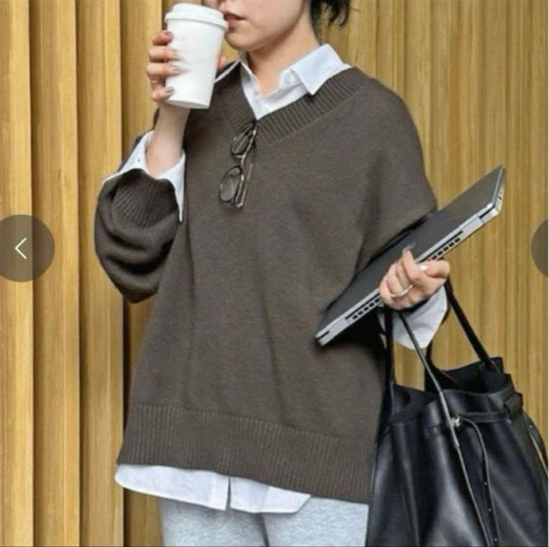 ガリャルダガランテ　バックスリットVニット